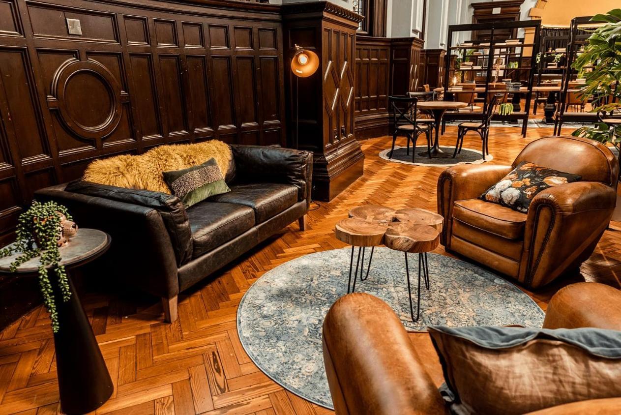 For Students Only Student Roost John Bell House Belfastアパートメント エクステリア 写真